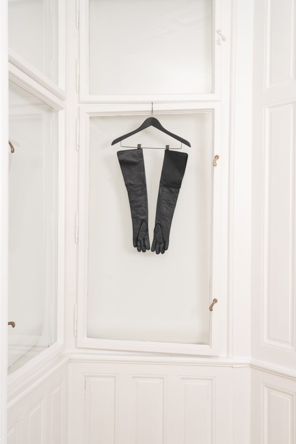 Gloves - Image 2