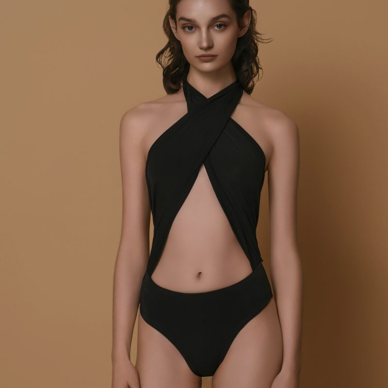 SWIMSUIT 8